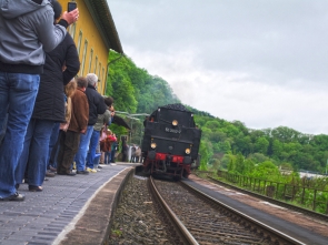 07 Halt des zweiten Zuges