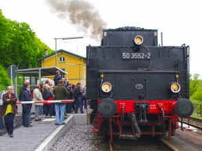 09 Halt des zweiten Zuges